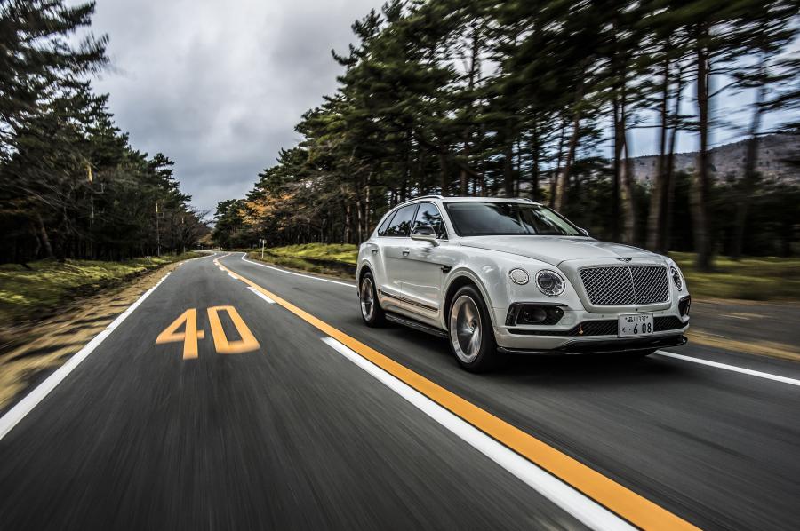  Bentley Bentayga 2016 года  (JP) (фото 1 из 9)